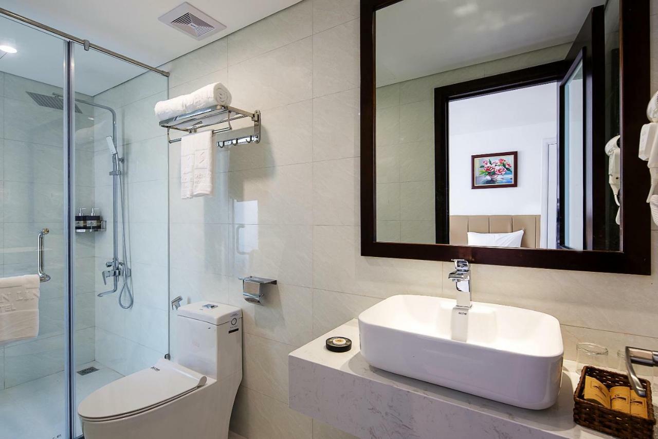Golden Line Hotel Danang Dış mekan fotoğraf