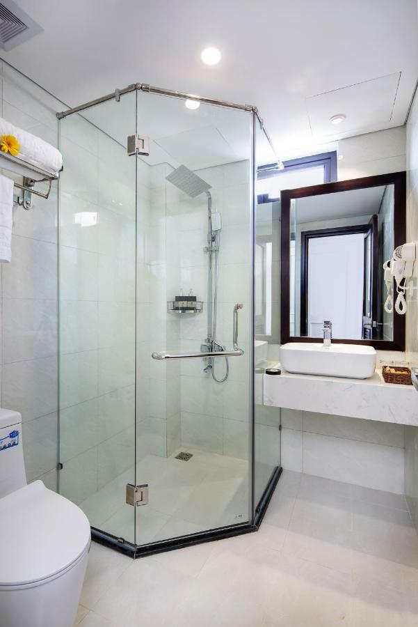Golden Line Hotel Danang Dış mekan fotoğraf