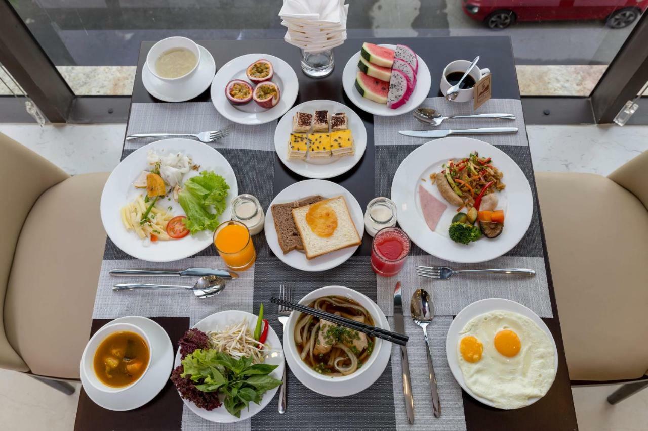 Golden Line Hotel Danang Dış mekan fotoğraf