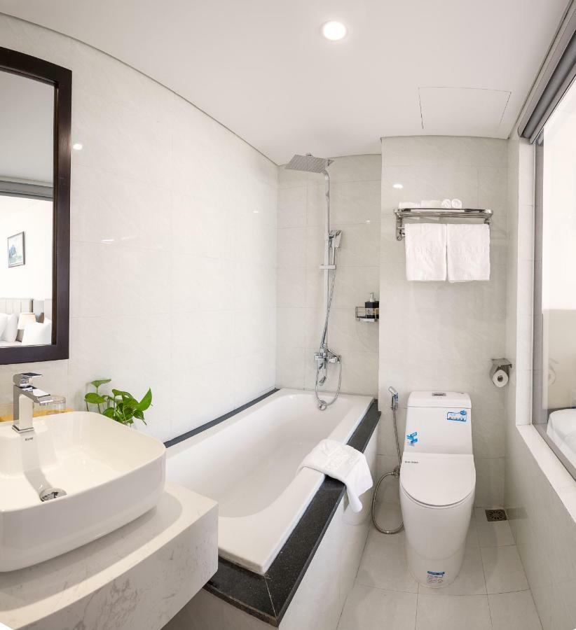 Golden Line Hotel Danang Dış mekan fotoğraf
